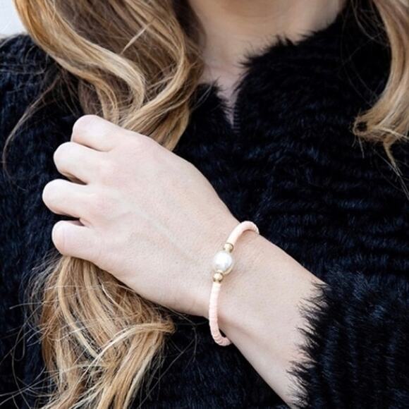 New Plunder “Marianna” Breast Cancer Awareness Pearl Bracelet - Picture 4 of 6